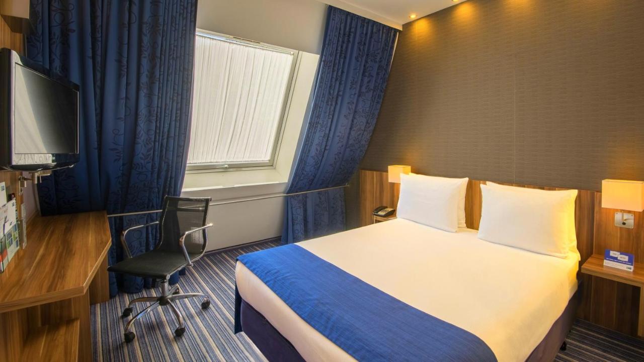 Holiday Inn Express Frankfurt City Hauptbahnhof Франкфурт на Майн Екстериор снимка